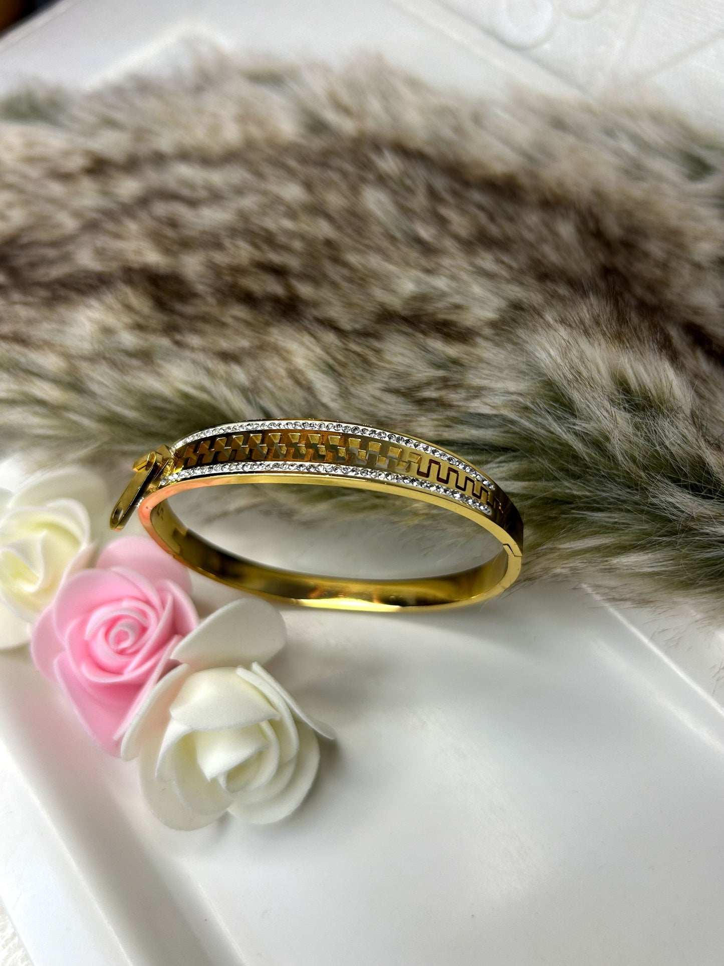 Zipper Bracelet | Stylish Gold Plated Jewelry for Women | Mirchi Craft | Bizvaro