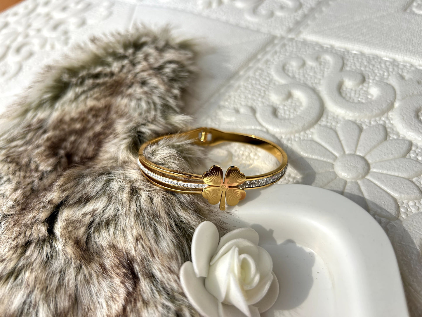 Flower Bracelet |Elegant Gold Plated Jewelry for Women | Mirchi Craft | Bizvaro