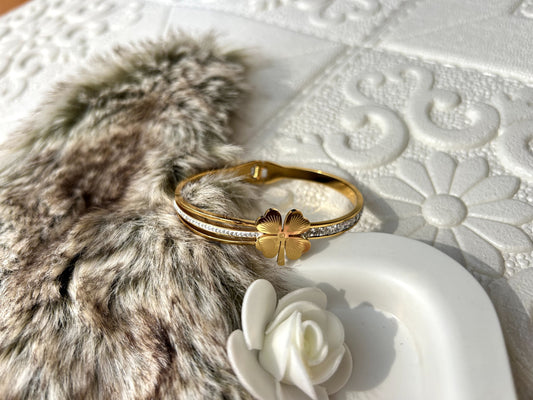 Flower Bracelet |Elegant Gold Plated Jewelry for Women | Mirchi Craft | Bizvaro